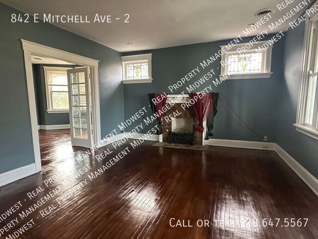 Building Photo - 842 E Mitchell Ave