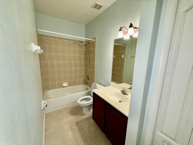 Building Photo - 1203 Scarlet Oak Cir