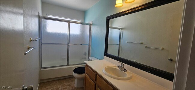 Building Photo - 1652 N Sand Canyon Dr