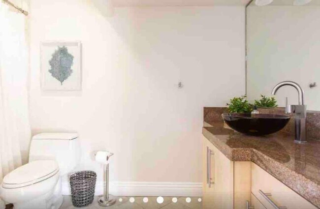 Building Photo - 3005 Strongs Dr