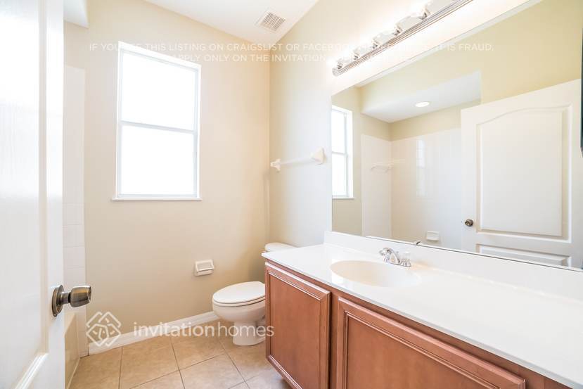 Building Photo - 1342 Jecenia Blossom Dr