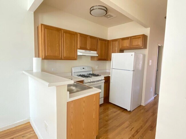 Building Photo - 457 Convent Ave