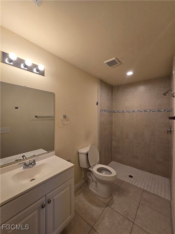 Building Photo - 906 SE 6th Ct