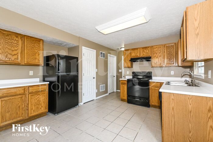 Building Photo - 10694 Hoosier Ct