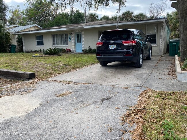 Building Photo - 420 Miriam Ave