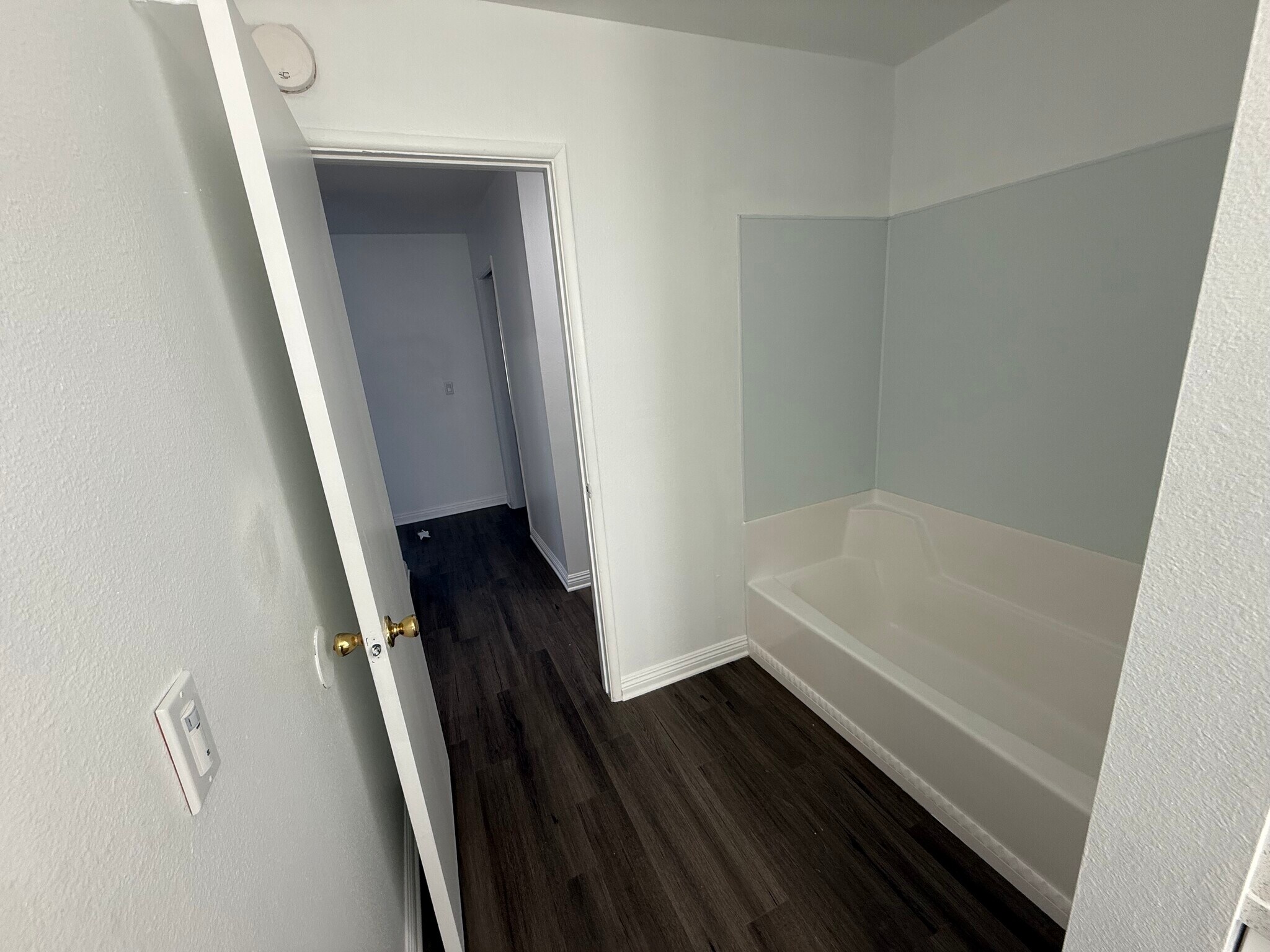 Building Photo - 41041 Alder Ave