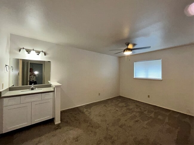 Building Photo - 8038 Sands Point Dr