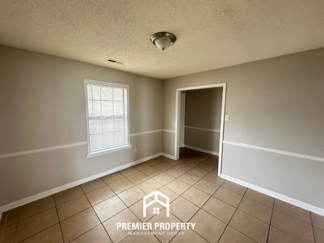 Building Photo - 4505 Stony Point Dr