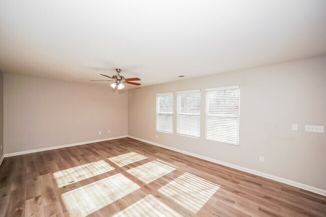 Building Photo - 6416 Brumit Ln