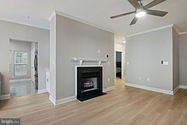 Building Photo - 1519 North Point Dr