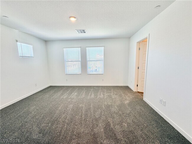 Building Photo - 930 Black Heron St