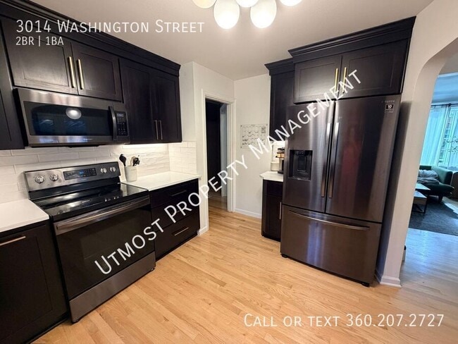 Building Photo - 3014 Washington St