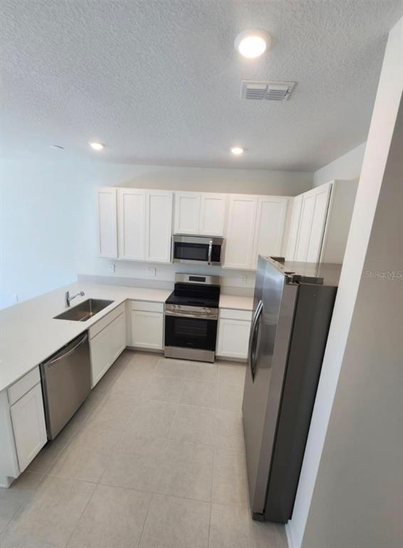 Building Photo - 2918 Savoir Ave