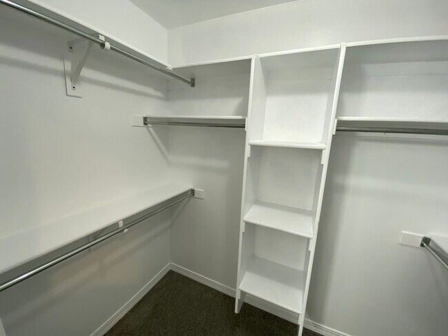 Building Photo - 598 E 1590 S