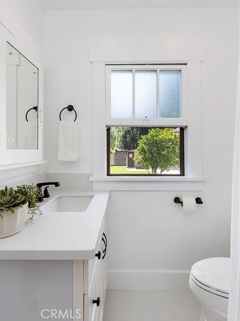 Building Photo - 977 N Hill St