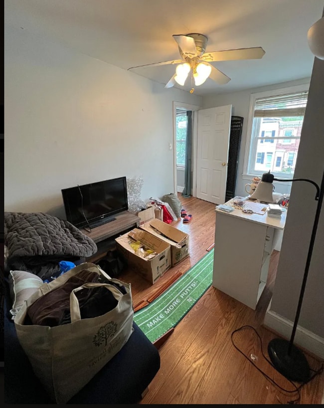 Building Photo - 4 Bedroom House For Rent In Manayunk