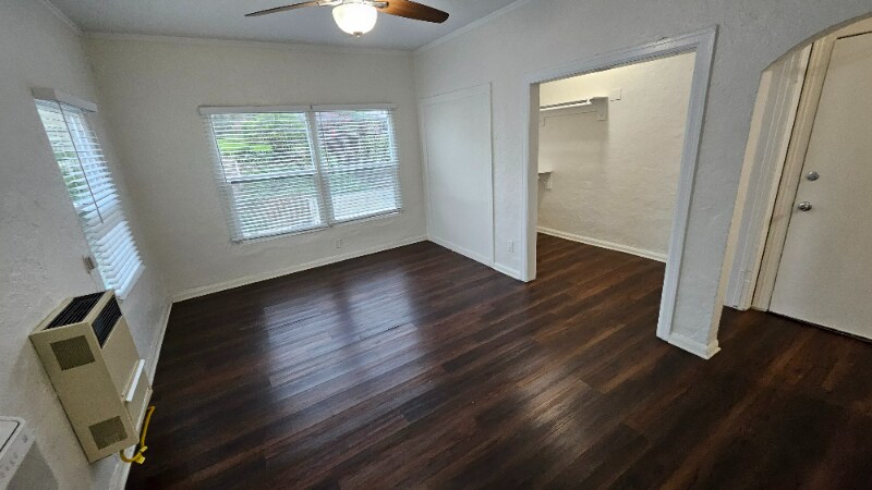 Building Photo - 1216 W Court St