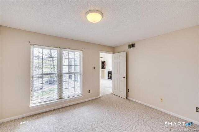 Building Photo - 92 Carriage Crossing Ln