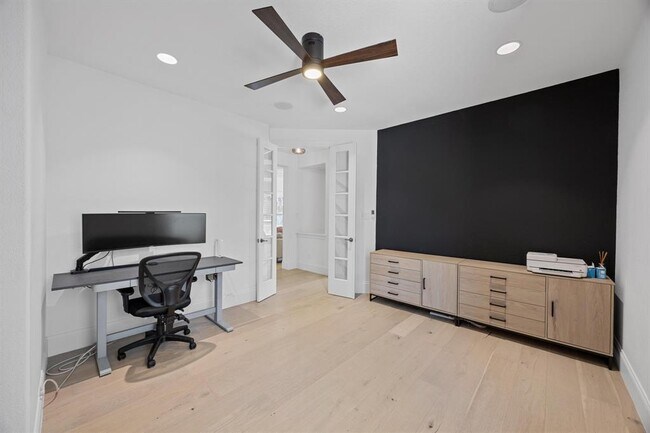 Building Photo - 1409 Vibar Cove