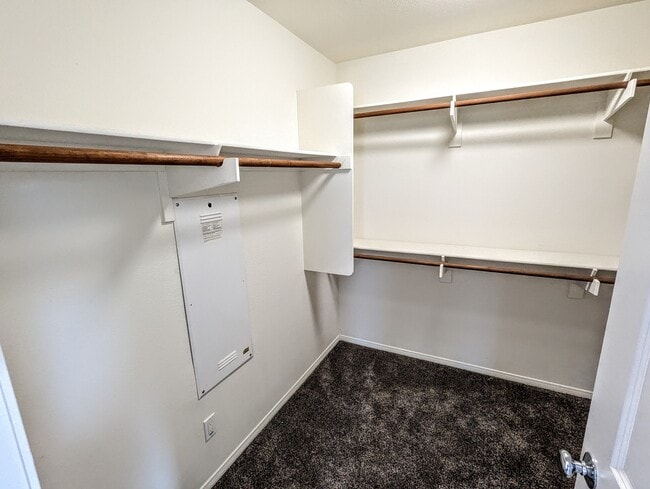 Building Photo - 1406 Mosaic Glen