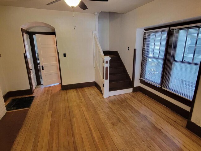 Building Photo - 1257 Creighton Ave
