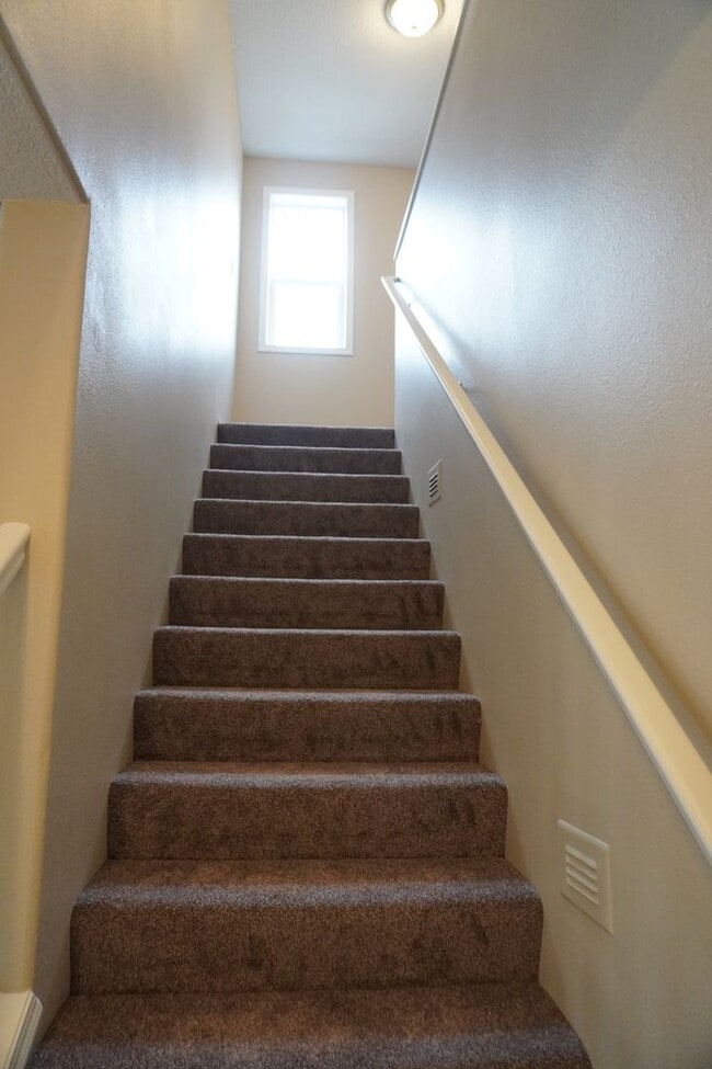 Building Photo - 16409 NE 31st St