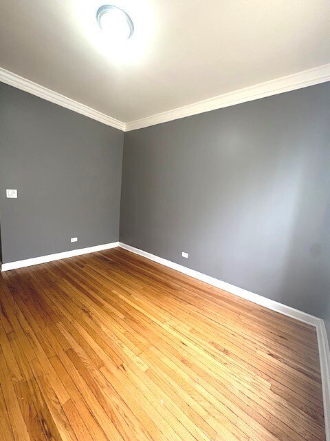 Building Photo - 6948 S Dorchester Ave