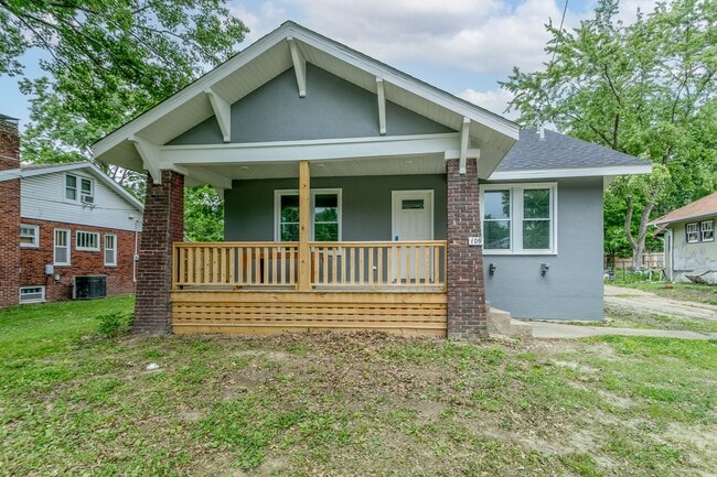 Building Photo - Recently Renovated Central Columbia Bungalow!