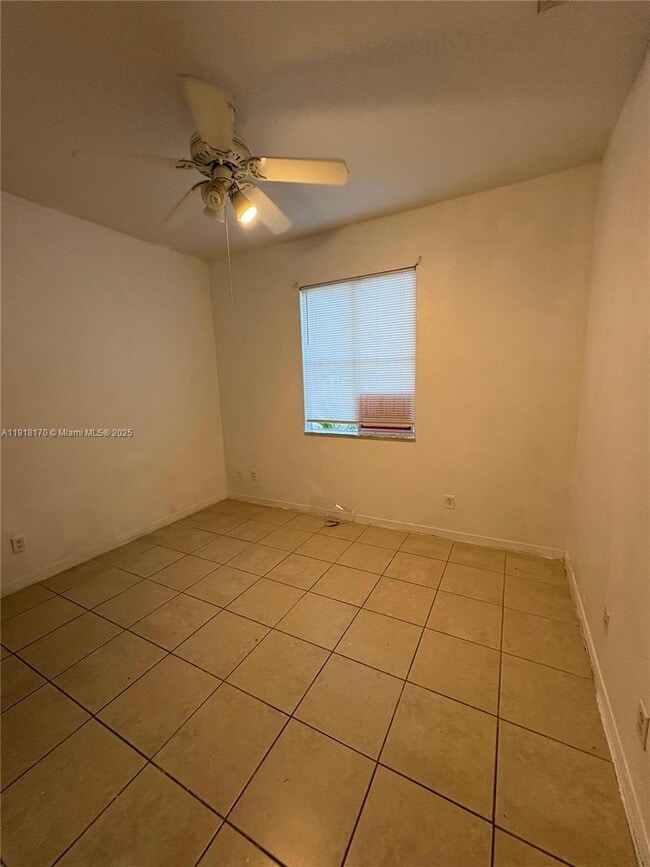 Building Photo - 4 SW 15th Rd