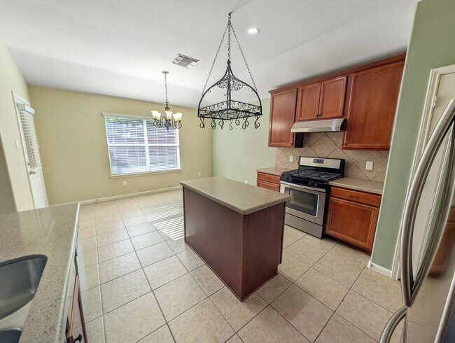 Building Photo - 26403 Abbey Springs Ln