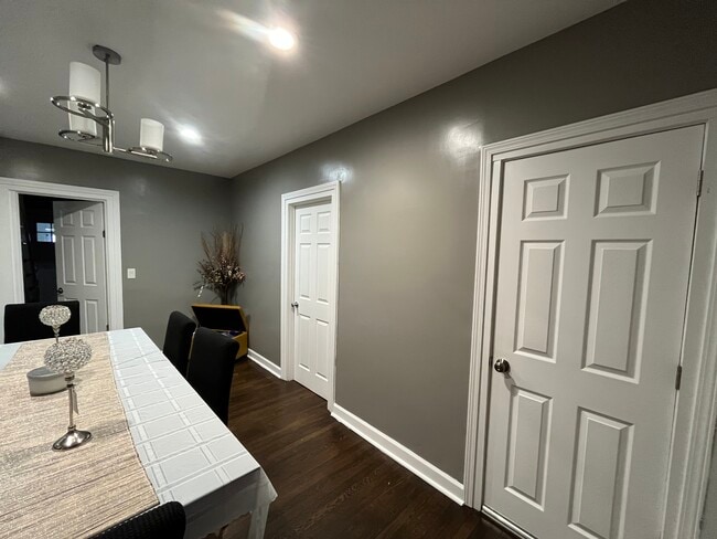 Building Photo - 276 Seaview Ave