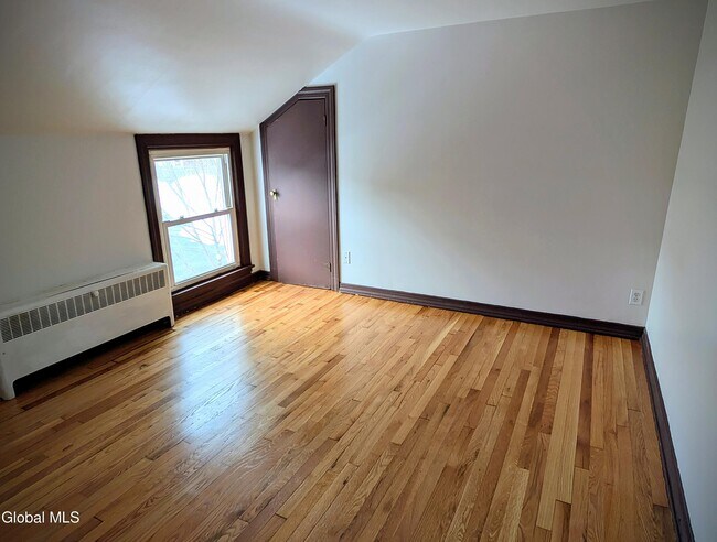 Building Photo - 1735 Western Ave