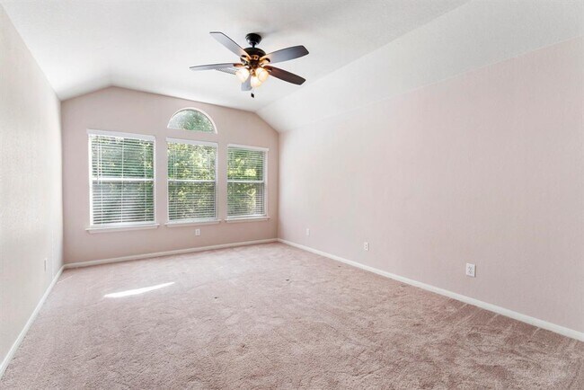 Building Photo - 46 Alderon Woods Pl