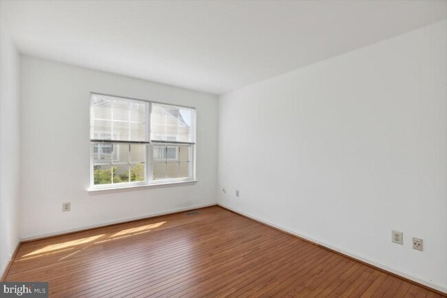 Building Photo - 146 Canterbury Ln