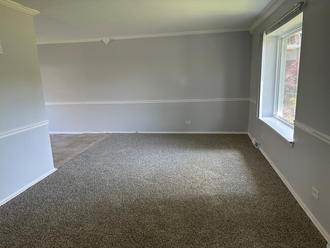 Building Photo - 4014 Euclid Ln