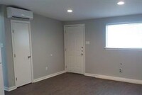 Building Photo - 400 Swanee Dr