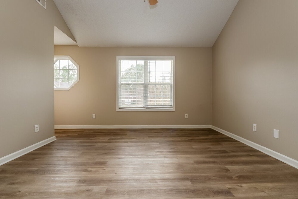 Building Photo - 6612 Chestnut Oaks Ridge