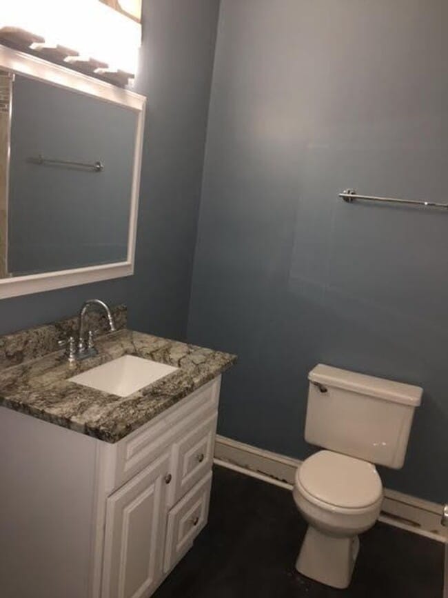 Building Photo - 1118 St Paul St