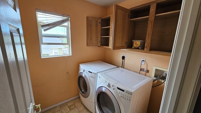 Building Photo - 55 N Laredo Ct