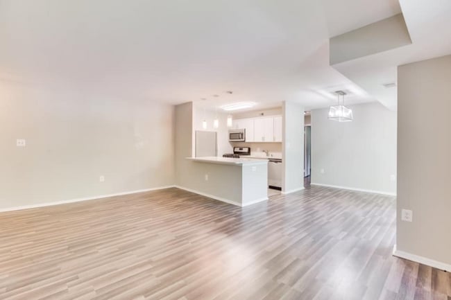 Building Photo - 5200 Crossfield Ct