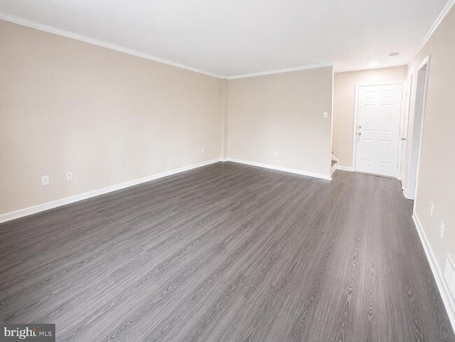 Building Photo - 84 Andover Ct