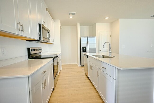 Building Photo - 5521 Clove Row