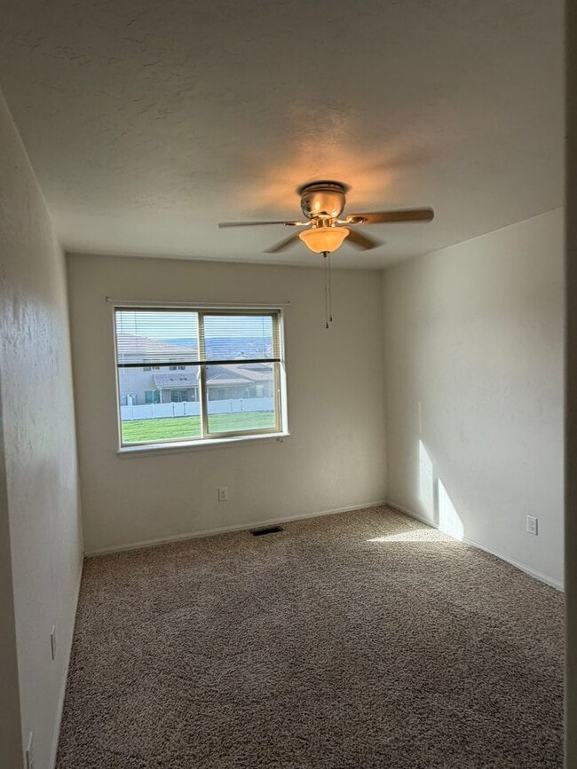 Building Photo - 2484 1/2 Brokwillow Loop