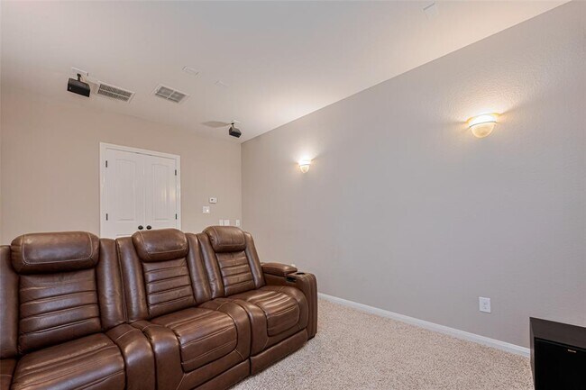 Building Photo - 503 Weisinger Dr