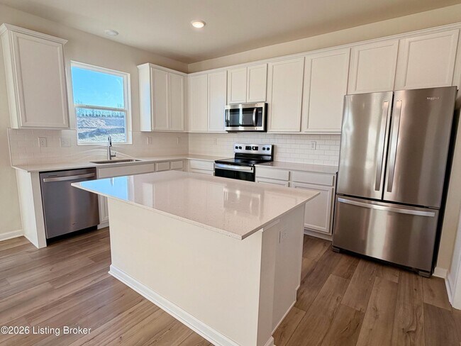 Building Photo - 16901 Aiken Rd