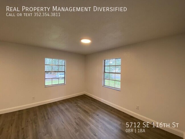 Building Photo - 5712 SE 116th St