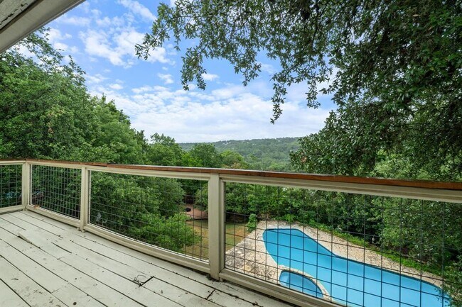 Building Photo - 3607 Laurel Ledge Ln