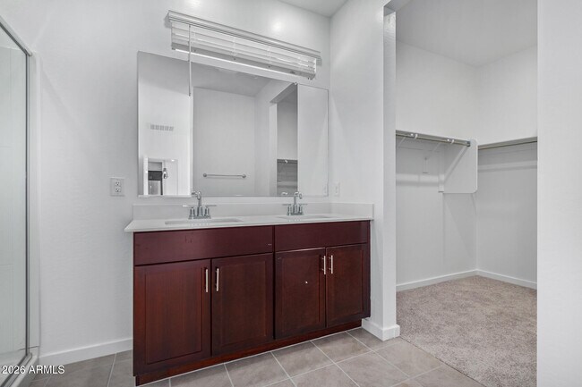 Building Photo - 16009 W Smoketree Dr