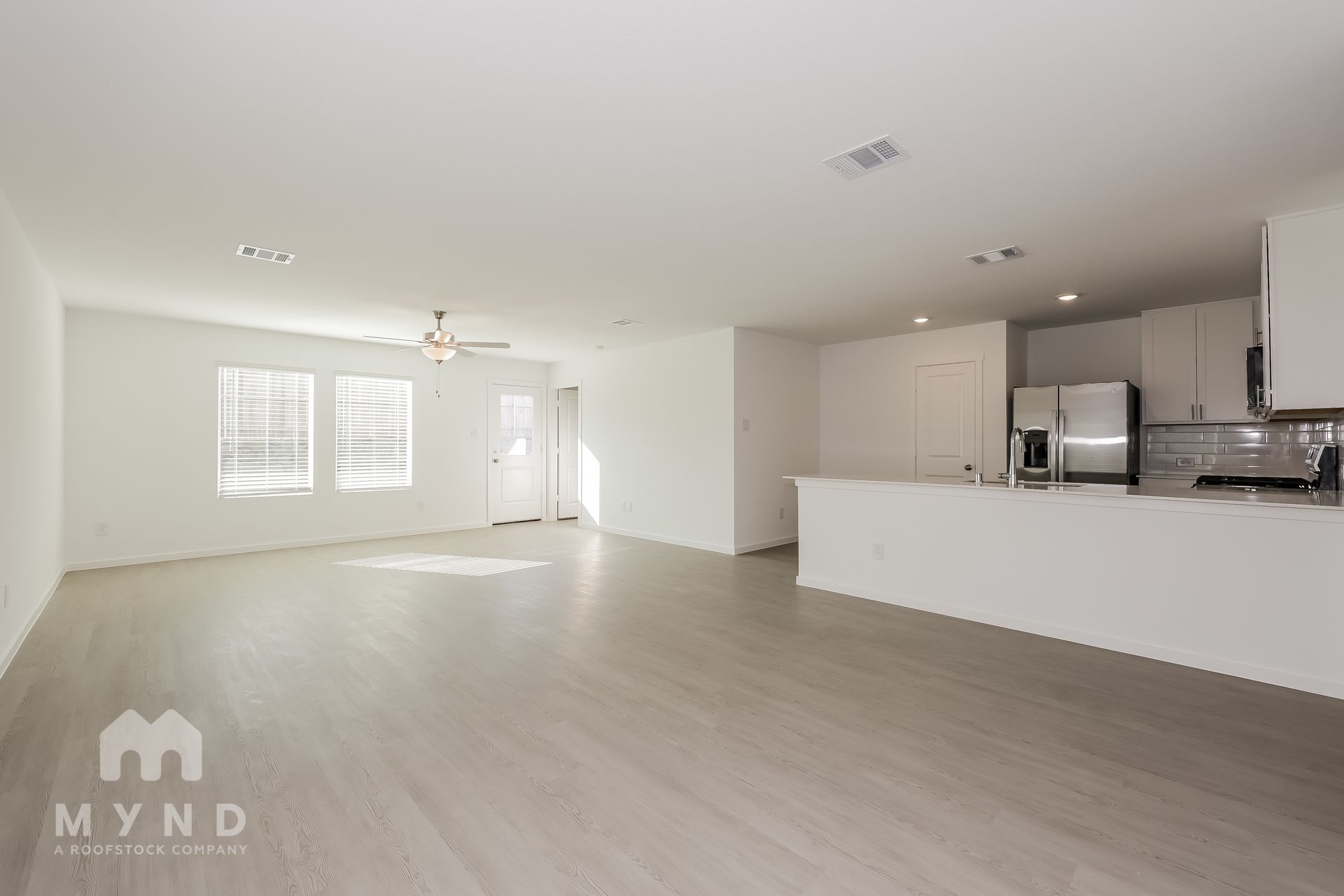 Building Photo - 2724 River Knl Ln