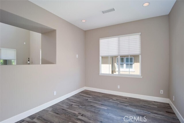 Building Photo - 33 Gingerwood